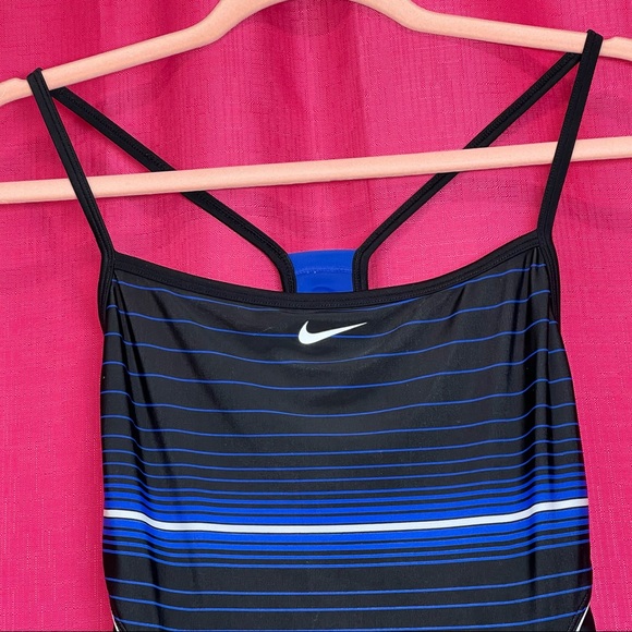 NIKE ONE PIECE SWIMSUIT SIZE 14 - Picture 2 of 11